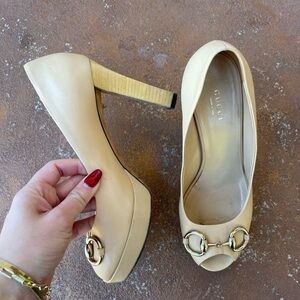 Gucci 283968 Beige Leather Peep Toe Pump Women's 8 M US / 38